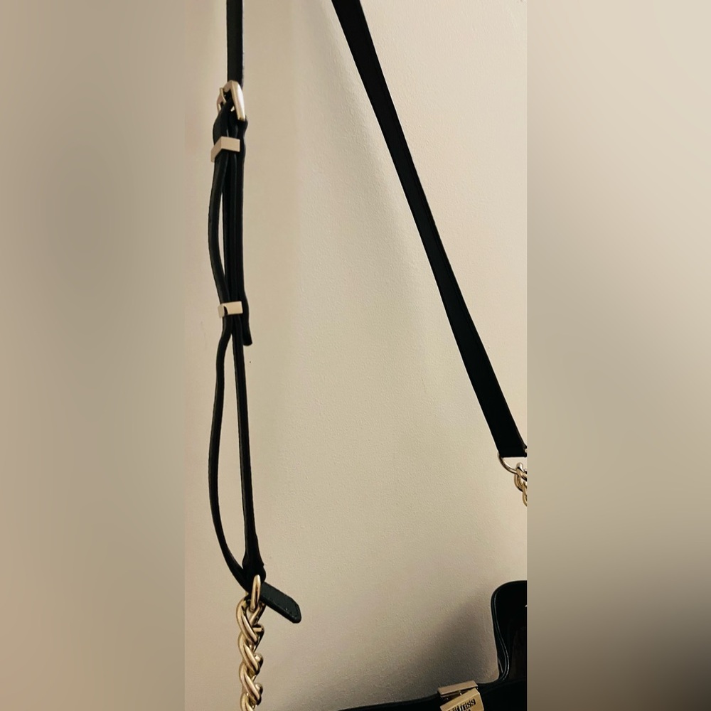 NWT Guess Christy Drawstring Bucket Bag- with original dust bag - Picture 14 of 15